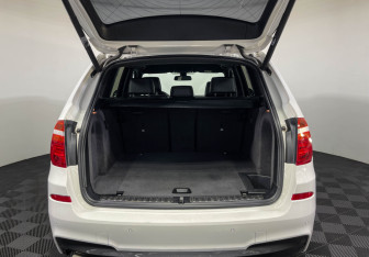 Подержанный автомобиль BMW X3 2017 года (9 фото)