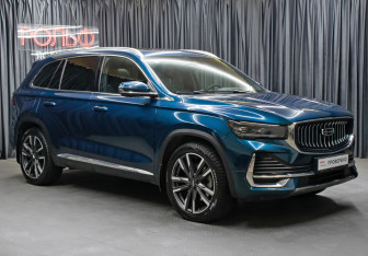 Подержанный автомобиль Geely Monjaro 2023 года (3 фото)