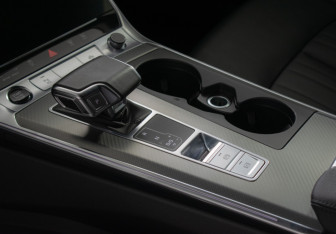 Подержанный автомобиль Audi A6 Sedan 2021 года (17 фото)