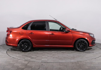 Подержанный автомобиль LADA (ВАЗ) Granta Sedan 2021 года (4 фото)