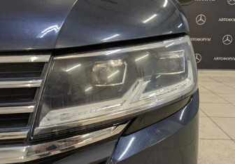 Подержанный автомобиль Volkswagen Caravelle 2020 года (11 фото)