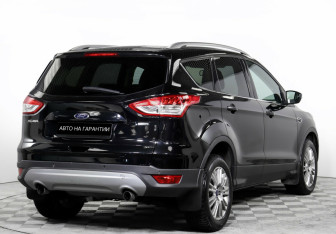Подержанный автомобиль Ford Kuga 2014 года (5 фото)