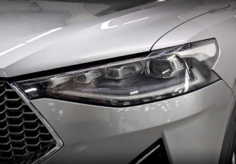 Подержанный автомобиль Haval F7x 2022 года (18 фото)