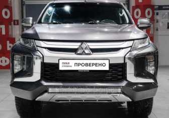 Подержанный автомобиль Mitsubishi L200 2019 года (2 фото)