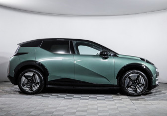 Подержанный автомобиль Zeekr X 2023 года (4 фото)
