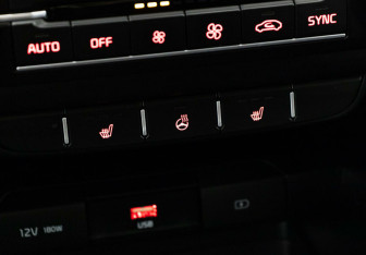 Подержанный автомобиль Kia Ceed Wagon 2021 года (18 фото)