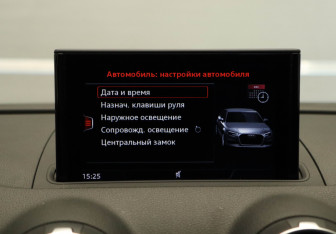 Подержанный автомобиль Audi A3 Sedan 2017 года (22 фото)