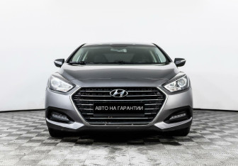 Подержанный автомобиль Hyundai i40 Sedan 2016 года (2 фото)