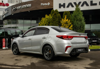 Подержанный автомобиль Kia Rio Sedan 2017 года (5 фото)