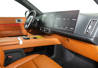 Подержанный автомобиль LiXiang L9 2024 года (9 фото)