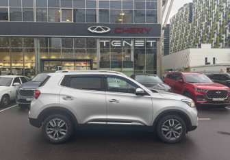 Подержанный автомобиль Chery Tiggo 4 2022 года (4 фото)