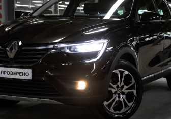 Подержанный автомобиль Renault Arkana 2020 года (22 фото)