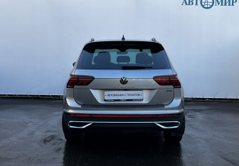 Подержанный автомобиль Volkswagen Tiguan 2021 года (6 фото)