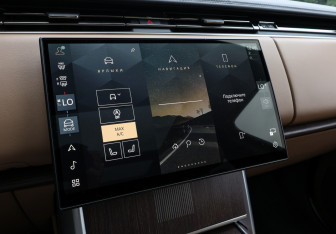 Подержанный автомобиль Land Rover Range Rover 2025 года (20 фото)
