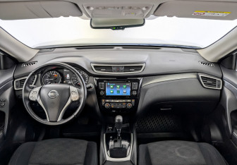 Подержанный автомобиль Nissan X-Trail 2018 года (14 фото)