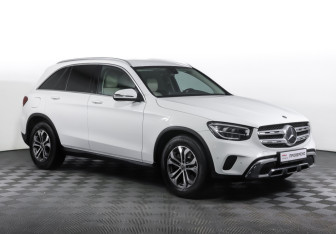 Подержанный автомобиль Mercedes-Benz GLC Coupe 2021 года (3 фото)