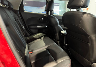 Подержанный автомобиль Nissan Juke 2011 года (13 фото)