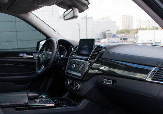 Подержанный автомобиль Mercedes-Benz GLE 2018 года (9 фото)
