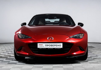 Подержанный автомобиль Mazda MX-5 2017 года (2 фото)