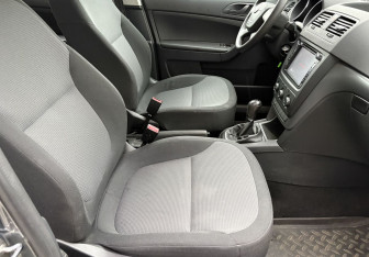 Подержанный автомобиль Skoda Yeti 2014 года (9 фото)