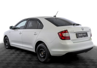 Подержанный автомобиль Skoda Rapid Liftback 2019 года (7 фото)