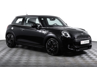 Подержанный автомобиль MINI Hatch 2020 года (3 фото)