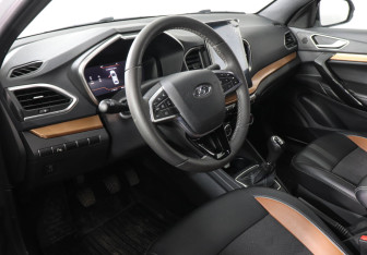 Подержанный автомобиль LADA (ВАЗ) Vesta Sedan 2023 года (9 фото)