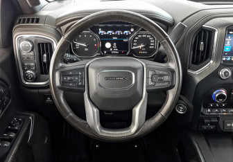 Подержанный автомобиль GMC Sierra 2021 года (21 фото)