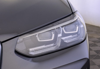 Подержанный автомобиль BMW X4 2021 года (11 фото)