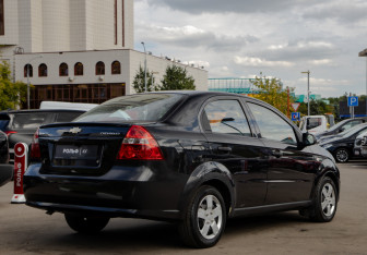Подержанный автомобиль Chevrolet Aveo Sedan 2008 года (4 фото)