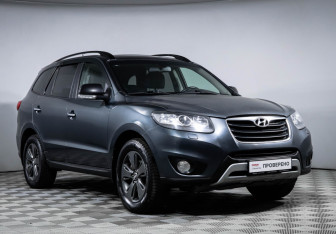 Подержанный автомобиль Hyundai Santa Fe 2011 года (3 фото)