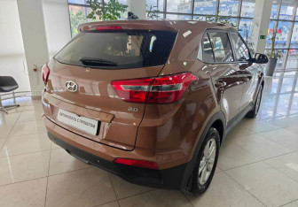 Подержанный автомобиль Hyundai Creta 2019 года (5 фото)