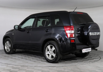 Подержанный автомобиль Suzuki Grand Vitara 2006 года (4 фото)