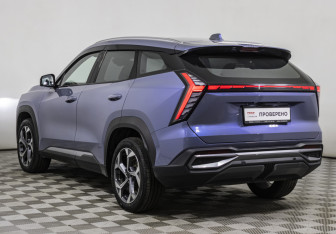 Подержанный автомобиль Geely Atlas 2024 года (7 фото)
