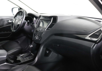 Подержанный автомобиль Hyundai Santa Fe 2013 года (5 фото)