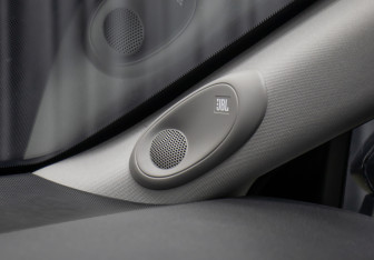 Подержанный автомобиль Toyota Camry Sedan 2020 года (18 фото)