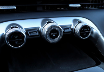 Подержанный автомобиль Exeed TXL 2023 года (19 фото)