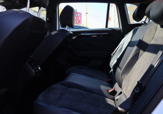 Подержанный автомобиль Volkswagen Tiguan 2024 года (11 фото)