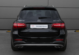 Подержанный автомобиль Mercedes-Benz GLC AMG 2016 года (6 фото)