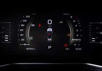 Подержанный автомобиль Geely Atlas Pro 2024 года (11 фото)