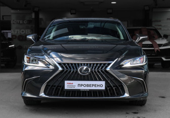 Подержанный автомобиль Lexus ES 2021 года (2 фото)