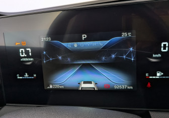 Подержанный автомобиль FAW Bestune B70 2023 года (25 фото)