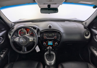 Подержанный автомобиль Nissan Juke 2018 года (14 фото)