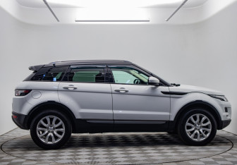 Подержанный автомобиль Land Rover Range Rover Evoque 2015 года (4 фото)