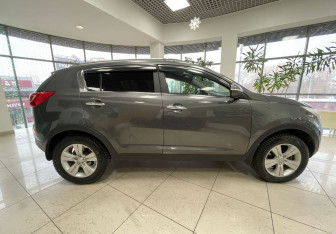 Подержанный автомобиль Kia Sportage 2013 года (4 фото)