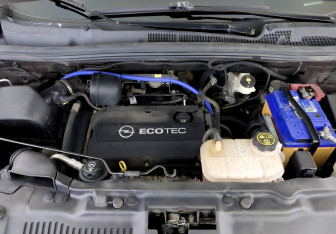 Подержанный автомобиль Opel Mokka 2014 года (9 фото)