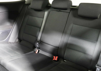 Подержанный автомобиль Volkswagen Golf Hatchback 2011 года (10 фото)