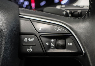 Подержанный автомобиль Audi Q7 2016 года (14 фото)