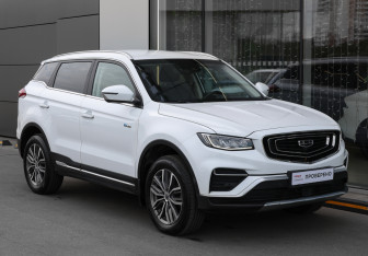 Подержанный автомобиль Geely Atlas Pro 2023 года (3 фото)