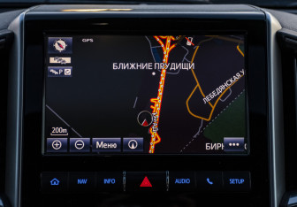 Подержанный автомобиль Toyota Land Cruiser Suv 2016 года (16 фото)